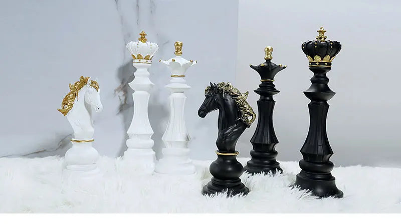 SAAKAR Chess Statues: Elegance and Power in Decoration